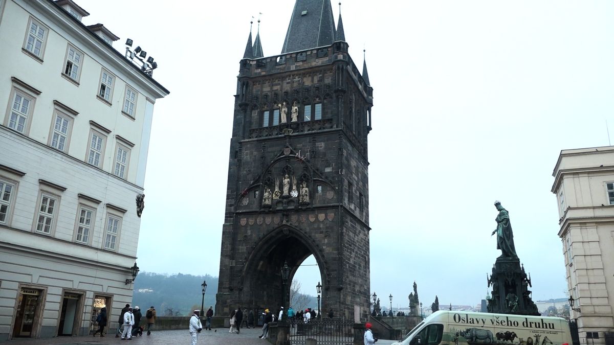 Staroměstskou věž u Karlova mostu čeká historicky největší rekonstrukce. Za stamiliony